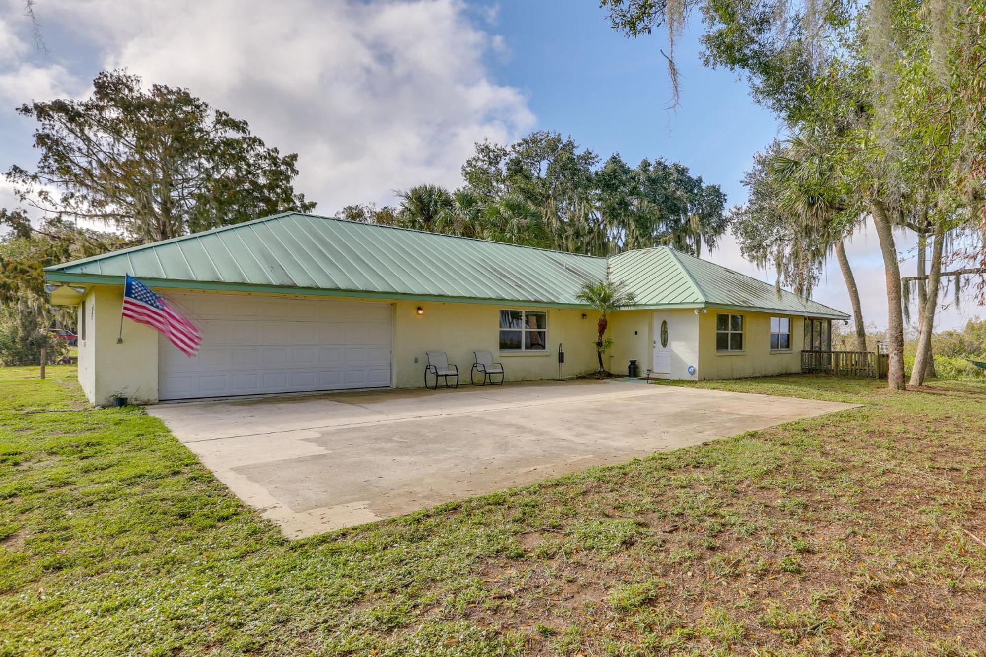 Lush Lorida Home On Lake Istokpoga Sebring Bagian luar foto